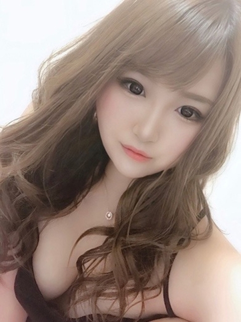 きい【美白えろカワ美女♡】4